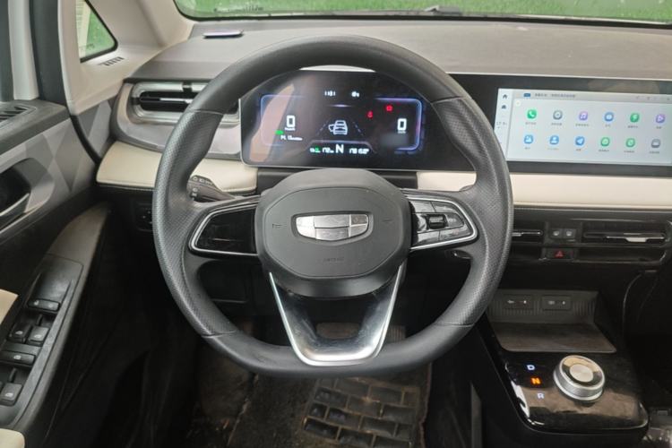Used Geometry E Firefly 2024 301km Flowing Light Steering Wheel