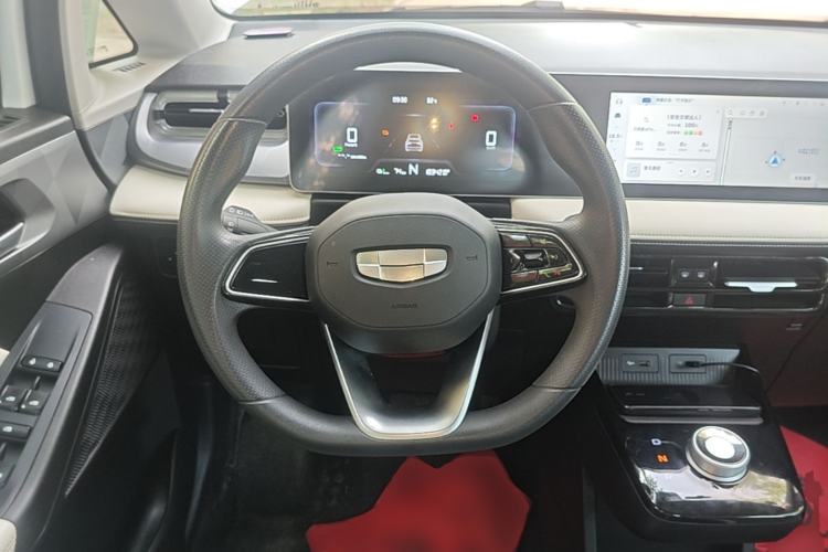 Used Geometry E Firefly 2024 301km Flowing Light Steering Wheel