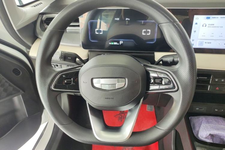 Used Geometry E Firefly 2024 401km Starlight Steering Wheel