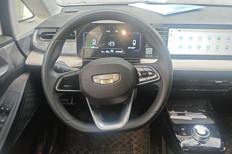 Used Geometry E Firefly 2024 301km Flowing Light Steering Wheel
