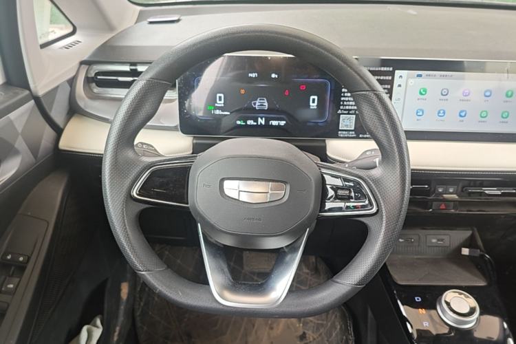 Used Geometry E Firefly 2024 301km Flowing Light Steering Wheel