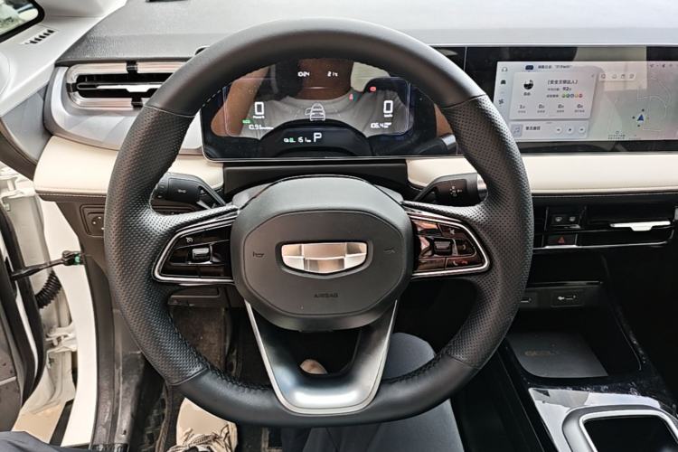 Used Geometry E Firefly 2024 301km Starlight Steering Wheel