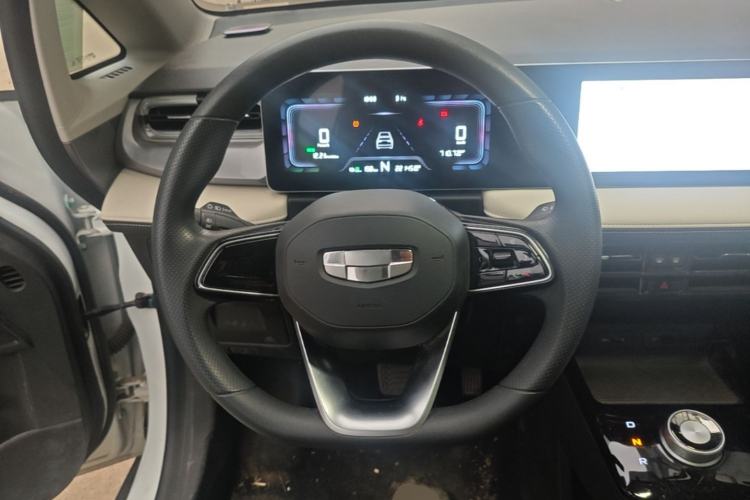 Used Geometry E Firefly 2024 301km Flowing Light Steering Wheel