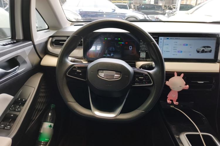 Used Geometry E Firefly 2024 301km Starlight Steering Wheel