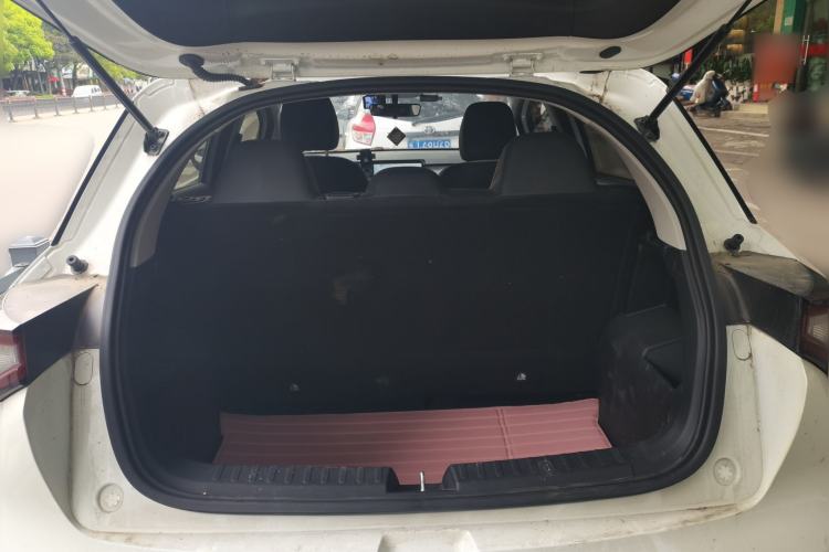 Used Geometry E Firefly 2024 401km Starlight Trunk