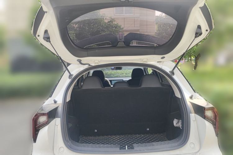 Used Geometry E Firefly 2024 301km Starlight Trunk