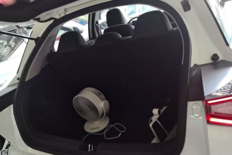 Used Geometry E Firefly 2024 301km Starlight Trunk