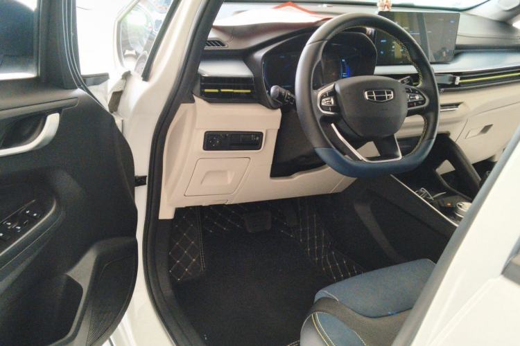 Used Geometry EX3 Kung Fu Cow 2021 Kungfu NiuNiu Driver Seat