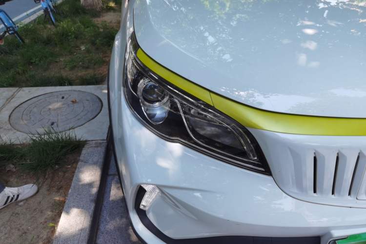 Used Geometry EX3 Kung Fu Cow 2021 Kungfu NiuNiu Right Front Headlight