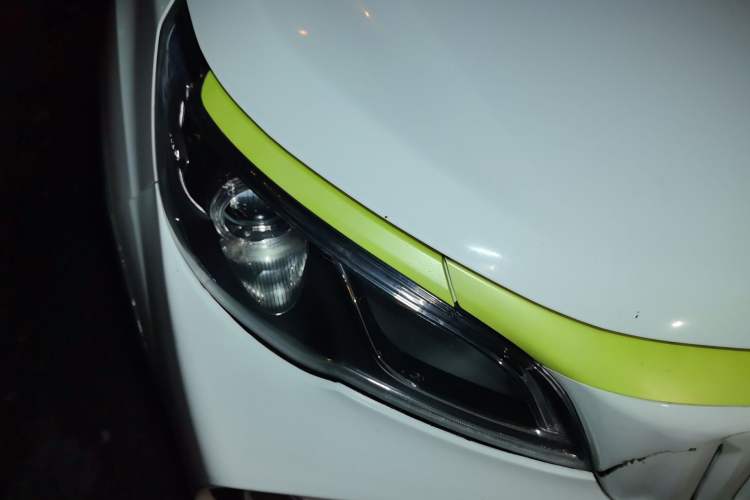 Used Geometry EX3 Kung Fu Cow 2021 Kungfu NiuNiu Right Front Headlight