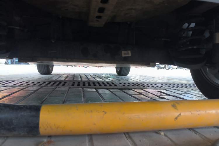 Used Geometry EX3 Kung Fu Cow 2021 Tough Bull Cow Chassis Rear