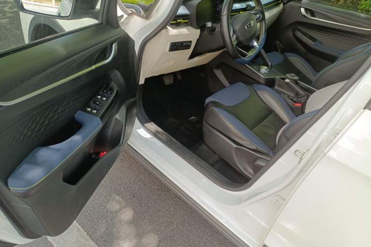 Used Geometry EX3 Kung Fu Cow 2021 Kungfu NiuNiu Driver Seat