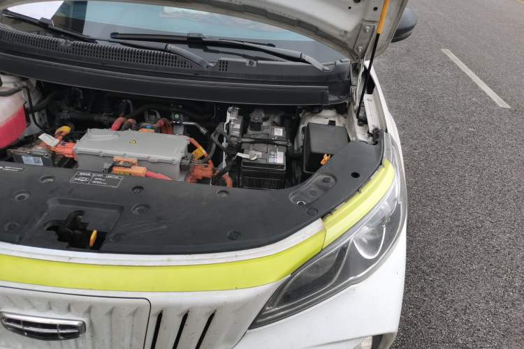 Used Geometry EX3 Kung Fu Cow 2021 Kungfu NiuNiu Engine Bay Left