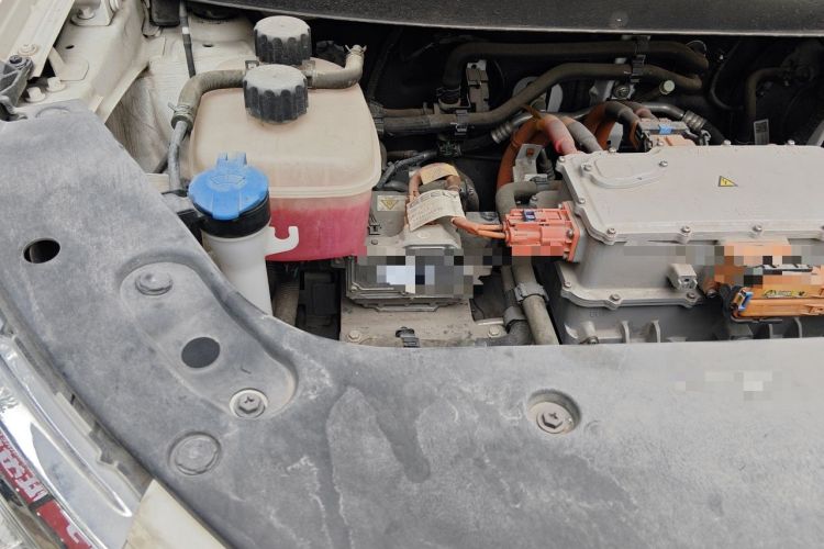 Used Geometry EX3 Kung Fu Cow 2021 Tough Bull Cow Engine Bay Right