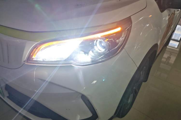 Used Geometry EX3 Kung Fu Cow 2021 Kungfu NiuNiu Left Front Headlight