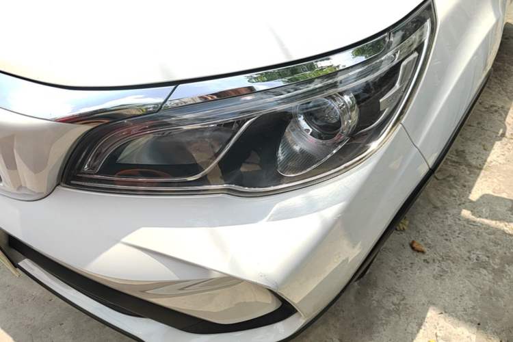 Used Geometry EX3 Kung Fu Cow 2021 Tough Bull Cow Left Front Headlight
