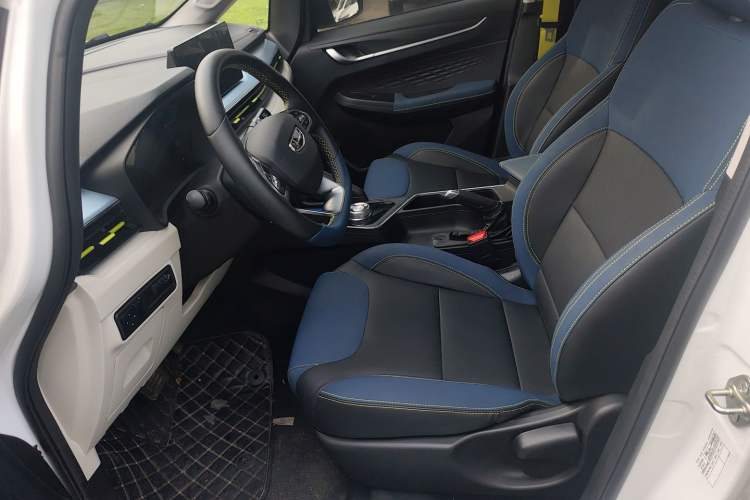 Used Geometry EX3 Kung Fu Cow 2021 Kungfu NiuNiu Left Front Seat