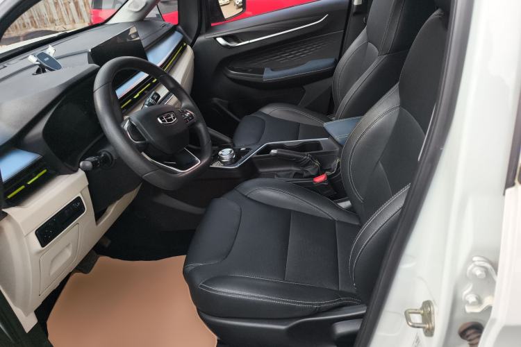Used Geometry EX3 Kung Fu Cow 2021 Tough Bull Cow Left Front Seat