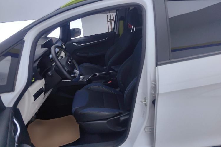 Used Geometry EX3 Kung Fu Cow 2021 Kungfu NiuNiu Left Front Seat