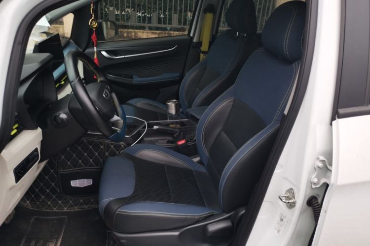Used Geometry EX3 Kung Fu Cow 2021 Kungfu NiuNiu Left Front Seat