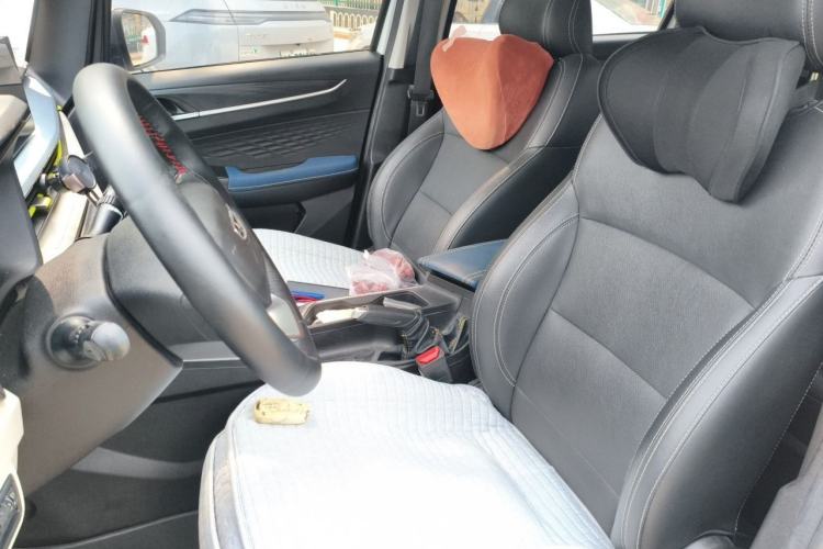 Used Geometry EX3 Kung Fu Cow 2021 Tough Bull Cow Left Front Seat