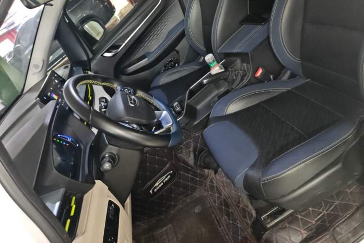 Used Geometry EX3 Kung Fu Cow 2021 Kungfu NiuNiu Left Front Seat