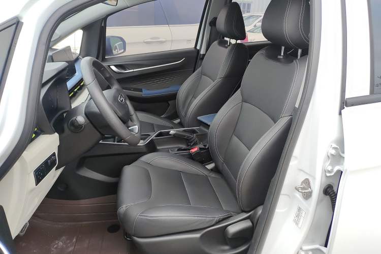 Used Geometry EX3 Kung Fu Cow 2021 Tough Bull Cow Left Front Seat