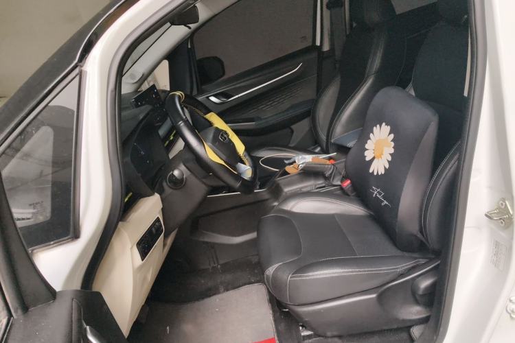 Used Geometry EX3 Kung Fu Cow 2021 Tough Bull Cow Left Front Seat