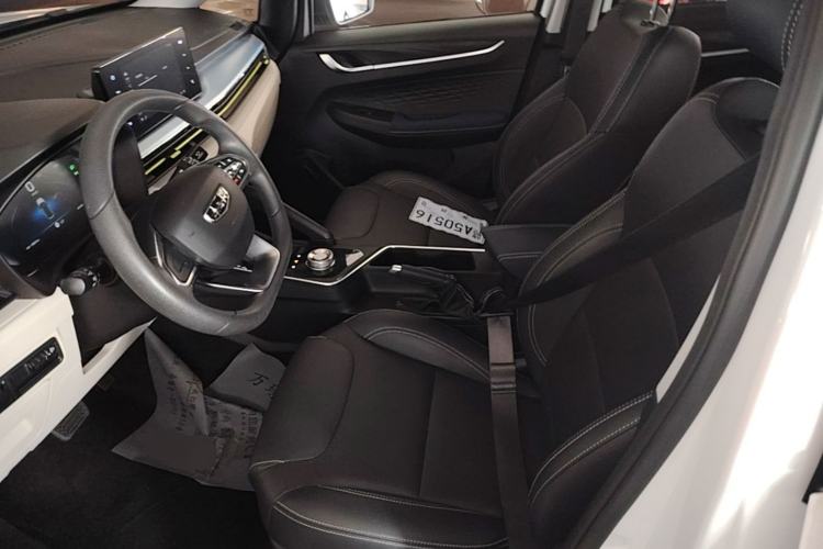 Used Geometry EX3 Kung Fu Cow 2021 Tough Bull Cow Left Front Seat
