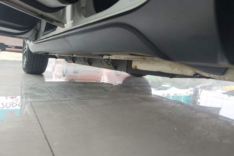 Used Geometry EX3 Kung Fu Cow 2021 Tough Bull Cow Left Side Sill