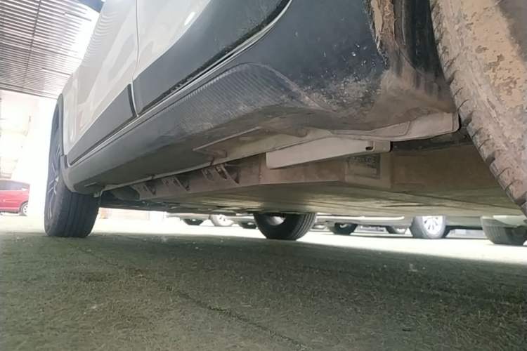 Used Geometry EX3 Kung Fu Cow 2021 Tough Bull Cow Left Side Sill
