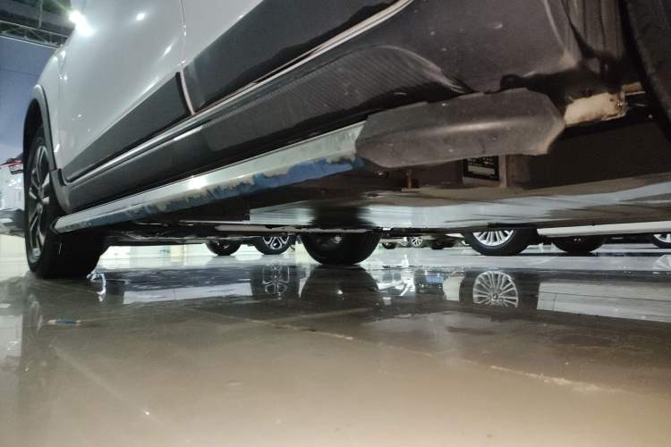 Used Geometry EX3 Kung Fu Cow 2021 Tough Bull Cow Left Side Sill
