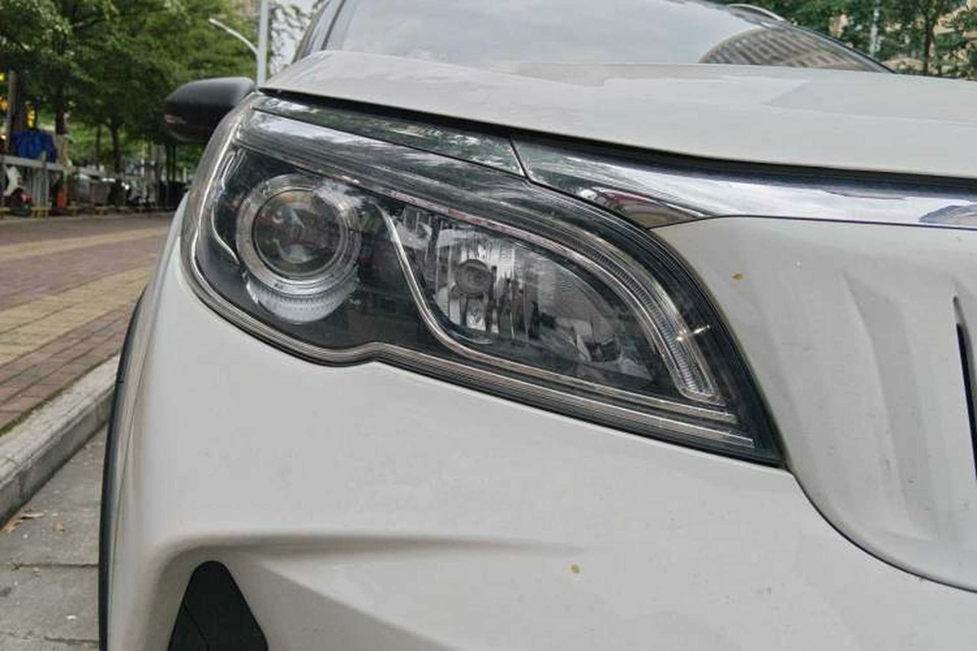 Used Geometry EX3 Kung Fu Cow 2021 Tough Bull Cow Right Front Headlight