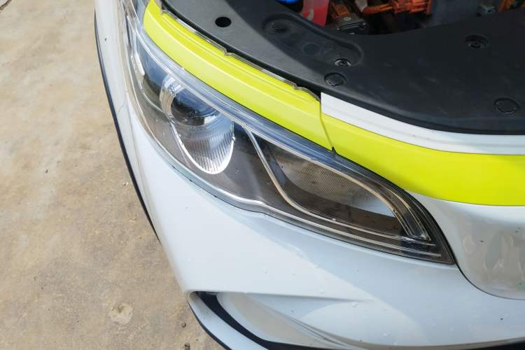 Used Geometry EX3 Kung Fu Cow 2021 Kungfu NiuNiu Right Front Headlight