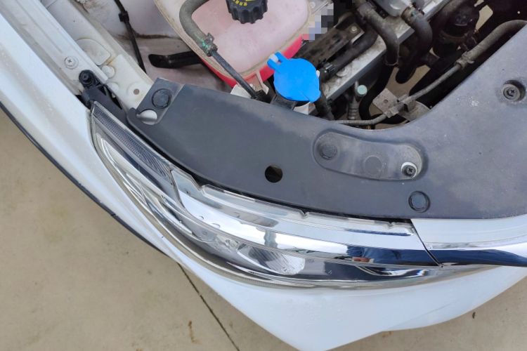 Used Geometry EX3 Kung Fu Cow 2021 Tough Bull Cow Right Front Headlight