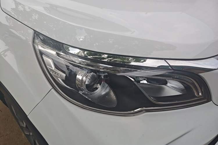 Used Geometry EX3 Kung Fu Cow 2021 Tough Bull Cow Right Front Headlight