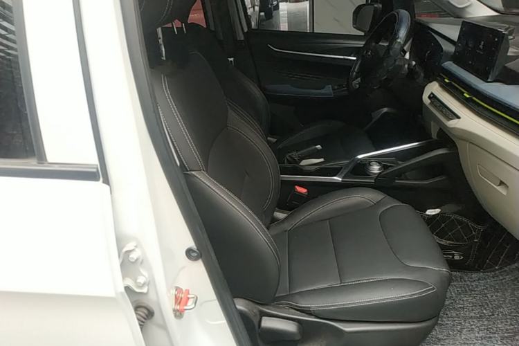 Used Geometry EX3 Kung Fu Cow 2021 Tough Bull Cow Right Front Seat