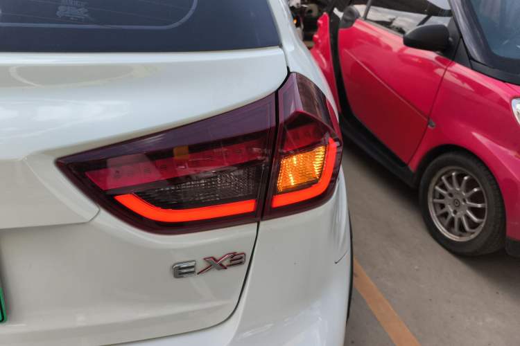 Used Geometry EX3 Kung Fu Cow 2021 Tough Bull Cow Right Rear Taillight