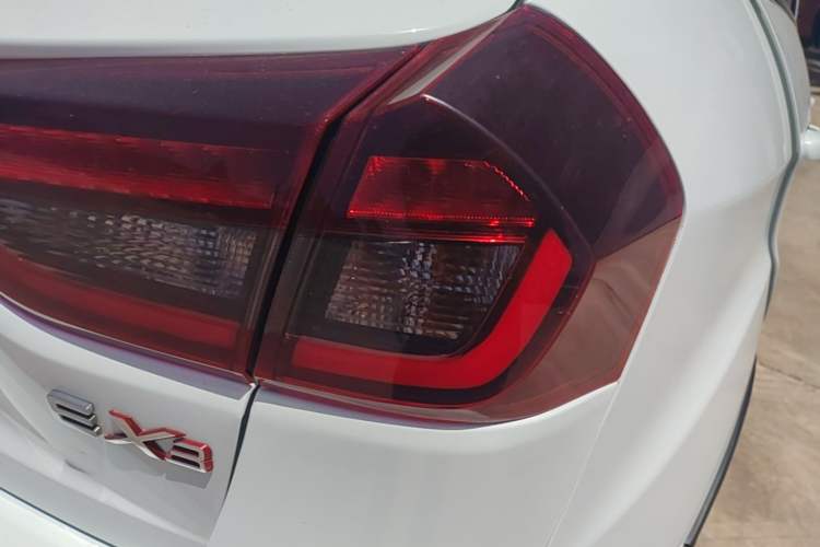 Used Geometry EX3 Kung Fu Cow 2021 Tough Bull Cow Right Rear Taillight
