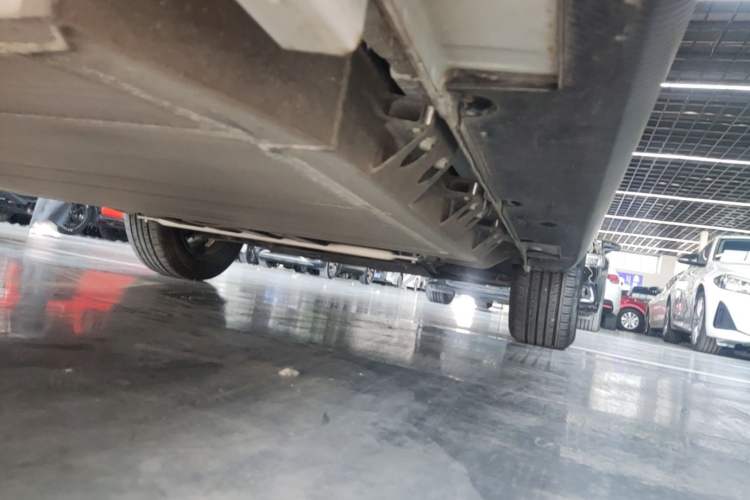 Used Geometry EX3 Kung Fu Cow 2021 Tough Bull Cow Right Side Sill