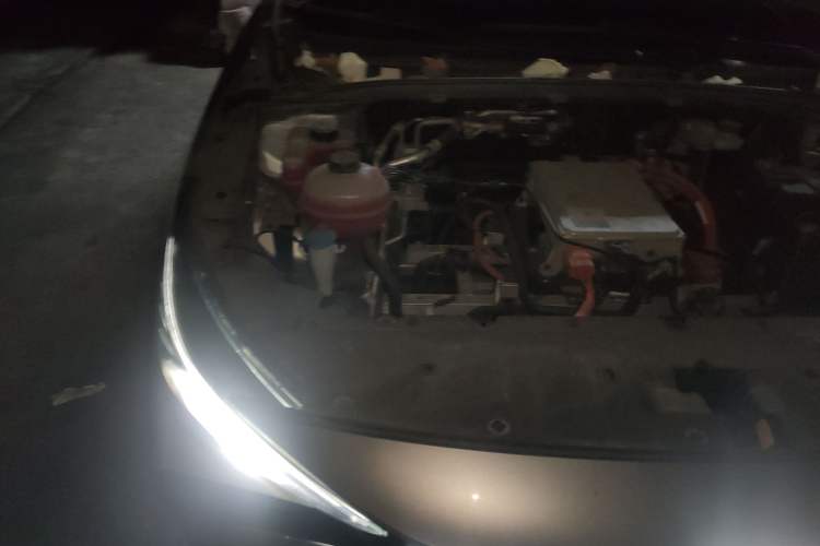 Used Geometry G6 2024 500KM Prestige Version Engine Bay Right
