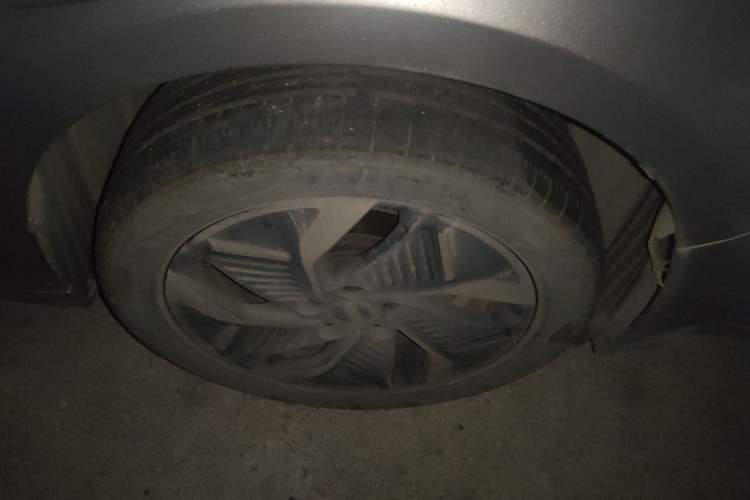 Used Geometry G6 2024 500KM Prestige Version Right Front Wheel Hub