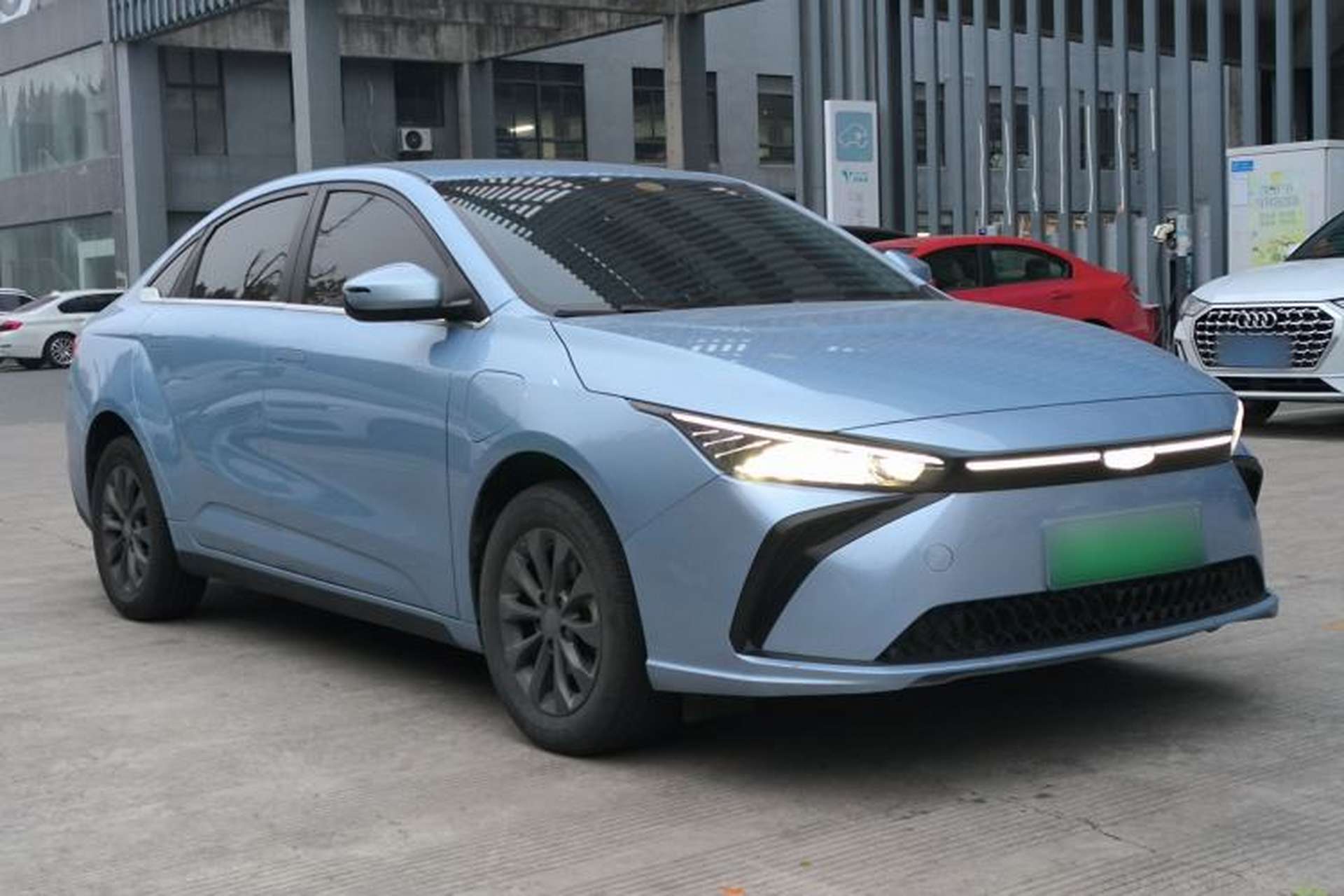 Used Geometry G6 2022 620 New Le Xinying Exterior 10