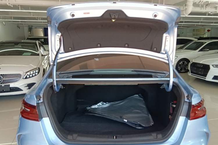Used Geometry G6 2022 480 New Smart Type Trunk