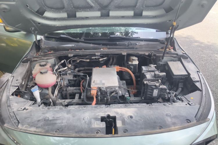 Used Geometry G6 2022 620 New Fun Edition Engine Bay
