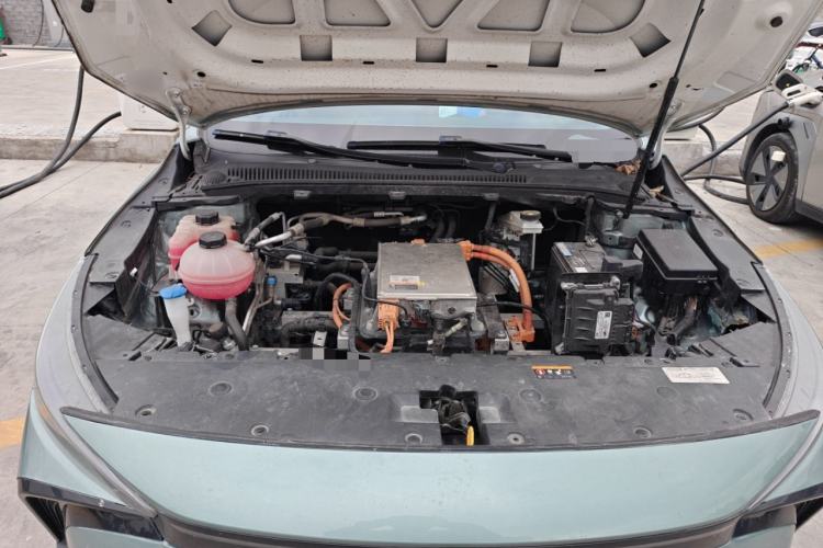 Used Geometry G6 2022 620 New Fun Edition Engine Bay