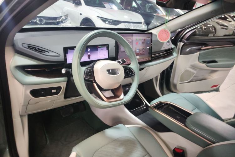 Used Geometry G6 2022 480 New Enjoyment Version Interior 2