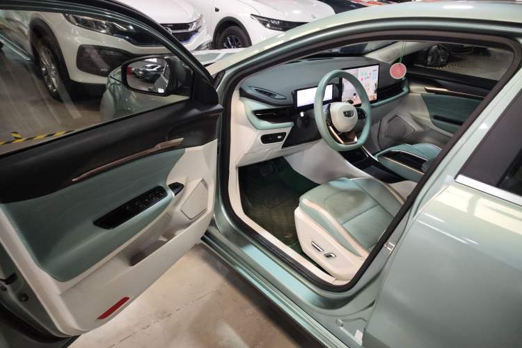 Used Geometry G6 2022 480 New Enjoyment Version Interior 3