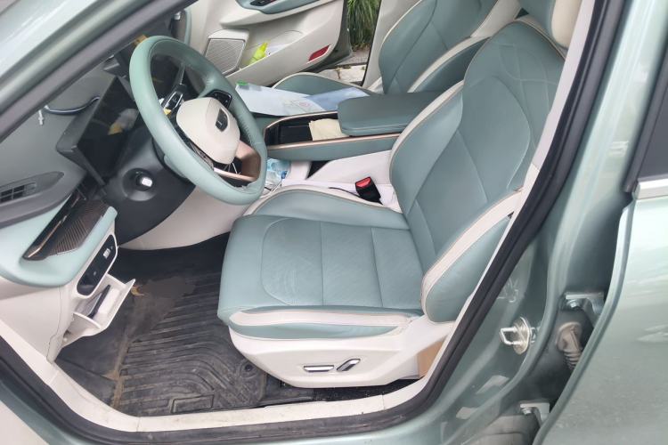 Used Geometry G6 2022 620 New Fun Edition Left Front Seat