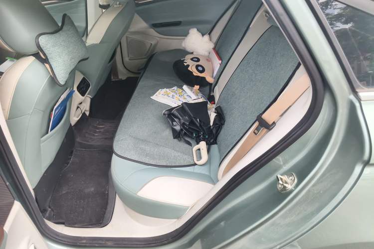 Used Geometry G6 2022 620 New Fun Edition Left Rear Seat
